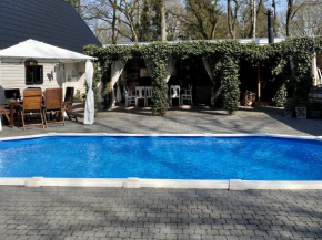 Villa in Wateren with covered terrace